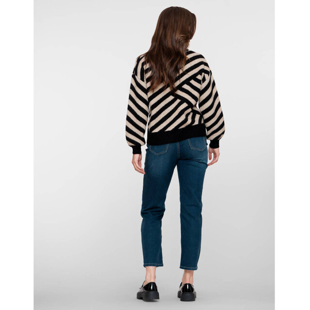 Geisha Jeans 51542-10 Geisha Jeans 51542-10 large Geisha Jeans 51542-10 Geisha Jeans 51542-10 large