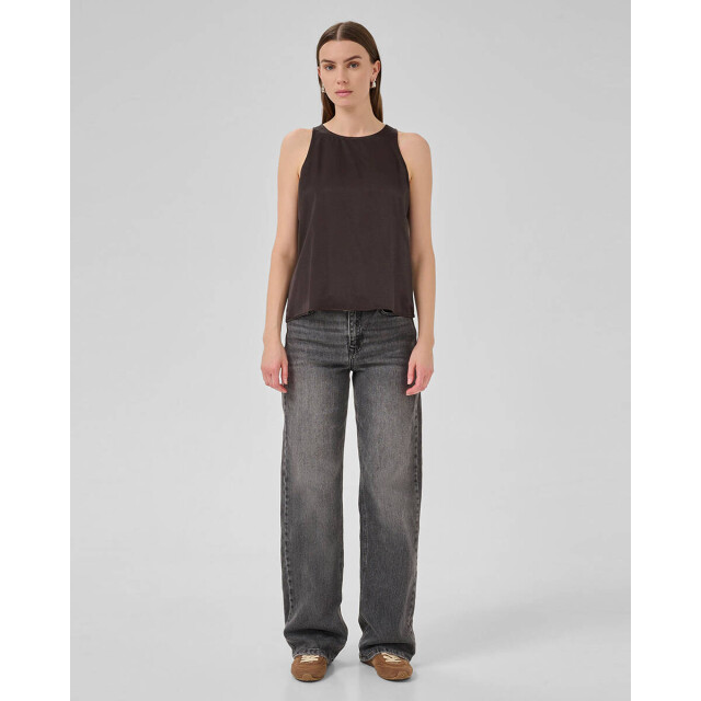 My Essential Wardrobe Top korte mouw 10705226 estelle My Essential Wardrobe Top zonder mouw 10705226 ESTELLE large
