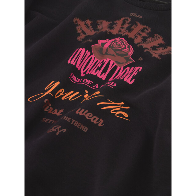 Nikkie Uniquely done sweatshirt N 8-582 2505-9000 large