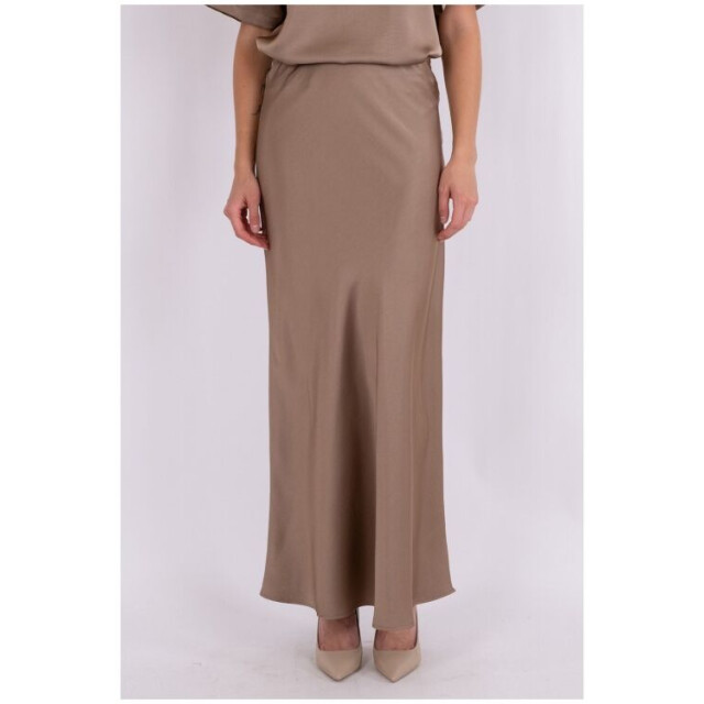 Neo Noir vicky heavy sateen skirt 159588 811 dark 06415.834.0002 large