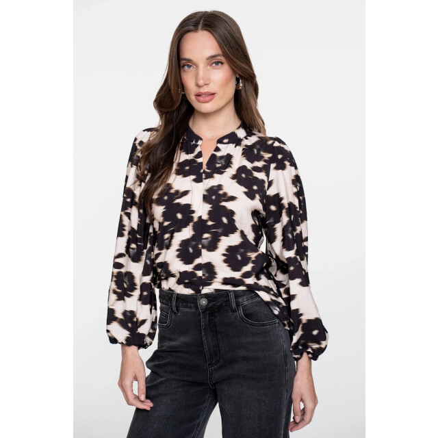 Geisha 53755-20 blouse flowers 53755-20 Blouse flowers large