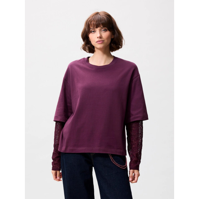 Catwalk Junkie 2504020402 loose fit tshirt with lace sleeves 2504020402 Tshirt with lace sleeves large