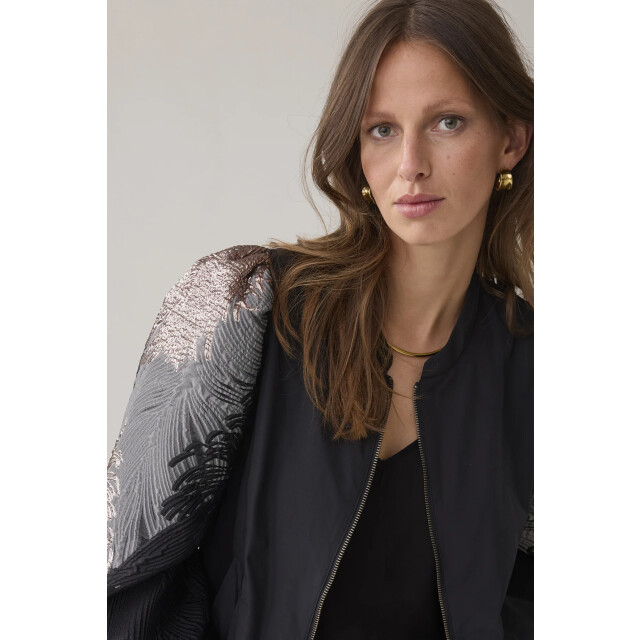 Summum 1s1275-12336 bomber jacket leaves 1s1275-12336 Bomber jacket leaves large