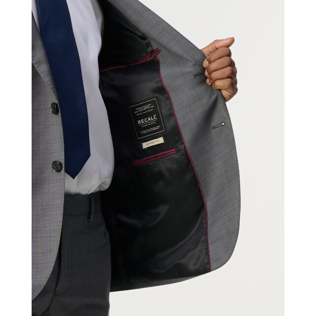 Recall Maguire suit 102656-002-54 large