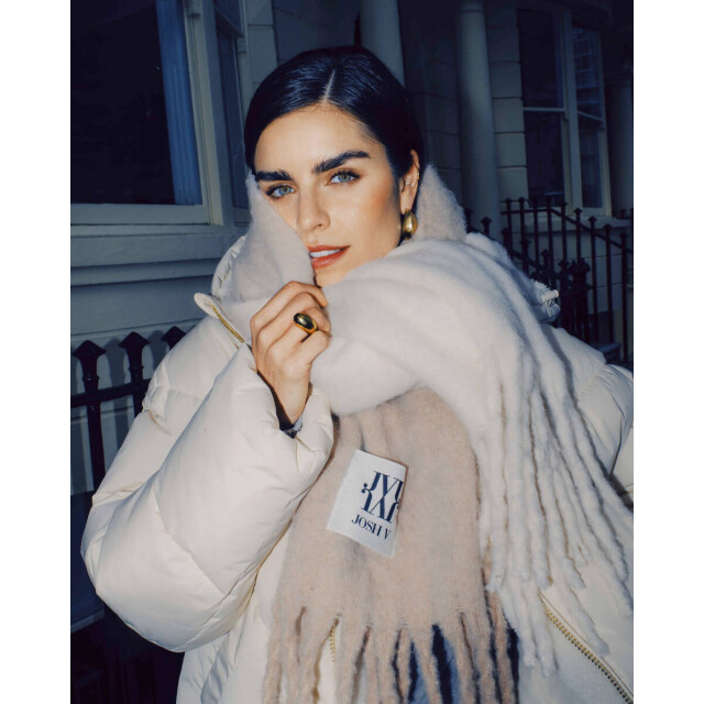 Josh V Shawl jv-2508-1814 madelyn Josh V Shawl JV-2508-1814 MADELYN large