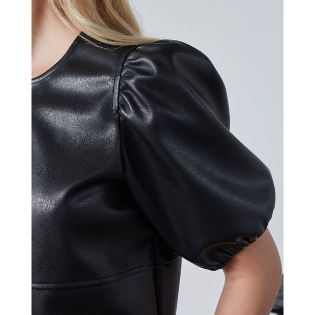 Sisters Point Blouse korte mouw 19070 nell-top6 Sisters Point Blouse korte mouw 19070 NELL-TOP6 large