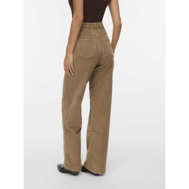 Vero Moda Vmtessa hr wide corduroy pants noos licht 4109.71.0013 large Vero Moda Vmtessa hr wide corduroy pants noos licht 4109.71.0013 large
