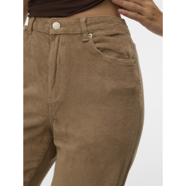 Vero Moda Vmtessa hr wide corduroy pants noos licht 4109.71.0013 large Vero Moda Vmtessa hr wide corduroy pants noos licht 4109.71.0013 large