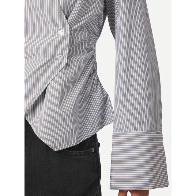 Neo Noir fenli striped shirt 165677 130 grey 06615.940.0003 large Neo Noir fenli striped shirt 165677 130 grey 06615.940.0003 large