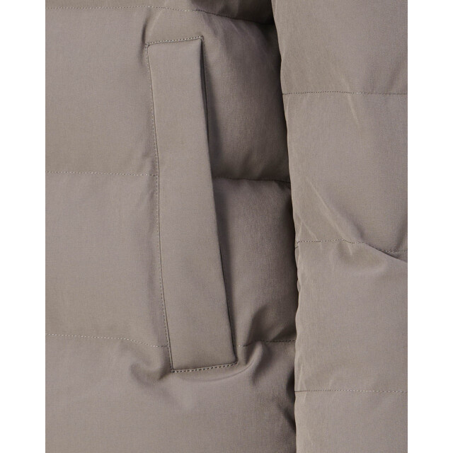 Airforce Chuck parka 103666-001-L large Airforce Chuck parka 103666-001-L large