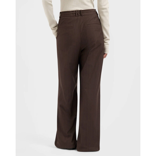 Olaf Hussein Broek w230401 ØLÅF Broek W230401 large Olaf Hussein Broek w230401 ØLÅF Broek W230401 large