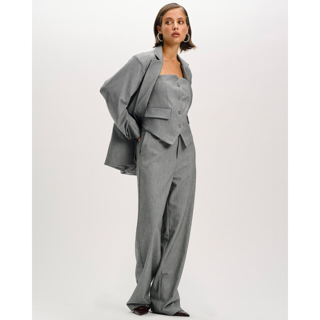 Refined Department Gilet r2511895844 steijn Refined Department Top zonder mouw R2511895844 STEIJN large