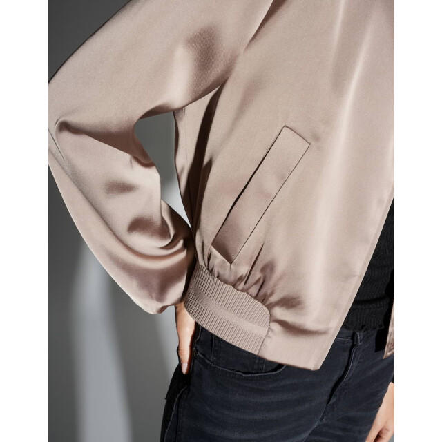 Opus jupita 104930192392 jupita 20022 warm 06228.765.0006 large