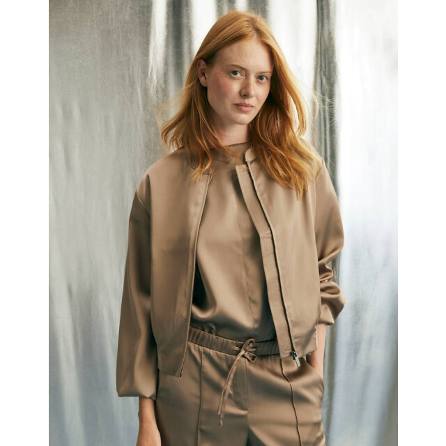 Opus jupita 104930192392 jupita 20022 warm 06228.765.0006 large