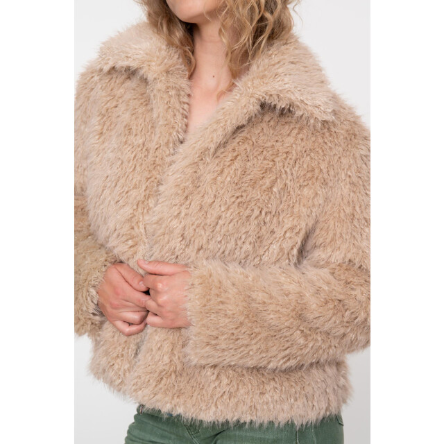 Geisha jacket hairy 58563-19 721 light sand 06111.820.0152 large