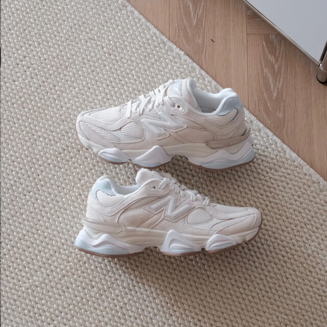 New Balance U9060AUA Sneakers Wit U9060AUA large