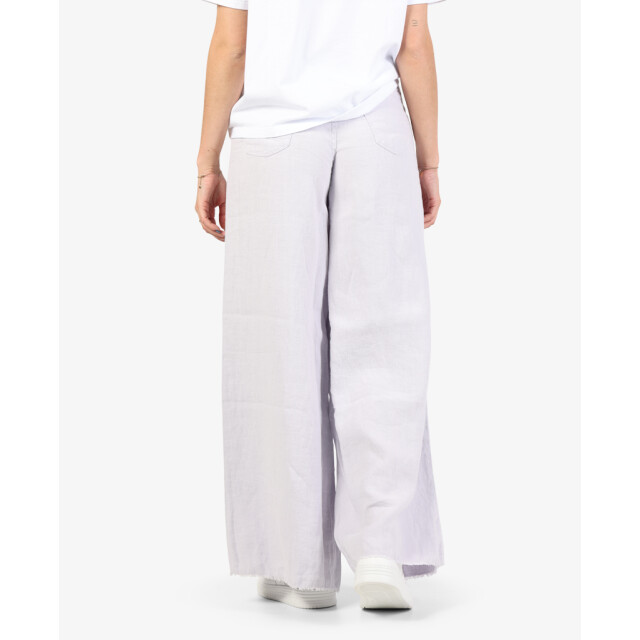 Lois Broek - 80016473 large