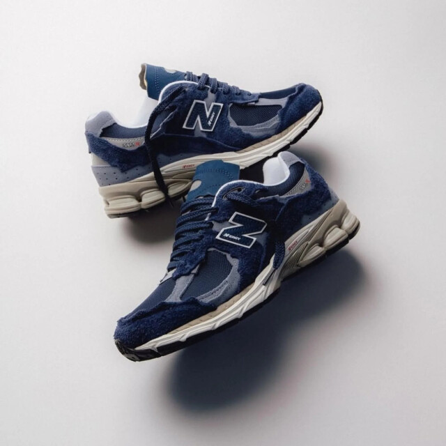 New Balance M2002RDK Sneakers Blauw M2002RDK large