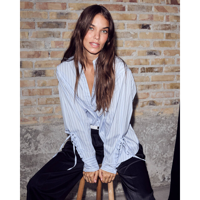 Haute L'Amitié Blouse lange mouw hl10387 alvina Haute L'Amitié Blouse lange mouw voor Dames in de kleur Blauw - Maat XS voor Dames in de kleur Blauw - Maat XS large