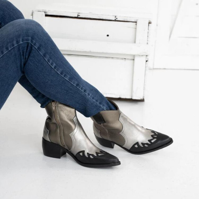 Roberto d'Angelo Loes Loes large