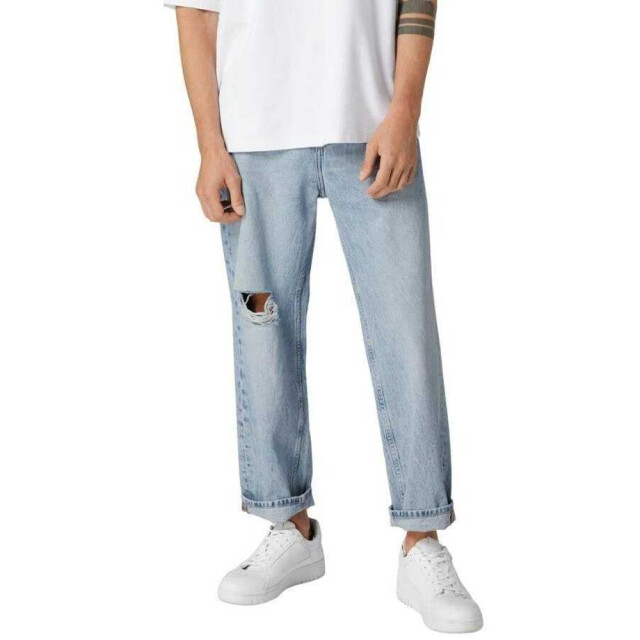 Calvin Klein Heren denim leather badge relaxed fit jeans UTNA871_lightblue large