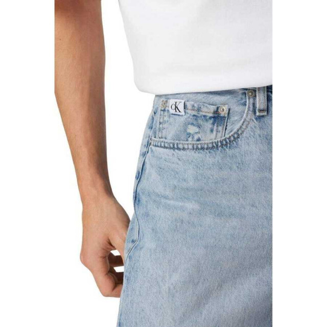 Calvin Klein Heren denim leather badge relaxed fit jeans UTNA871_lightblue large