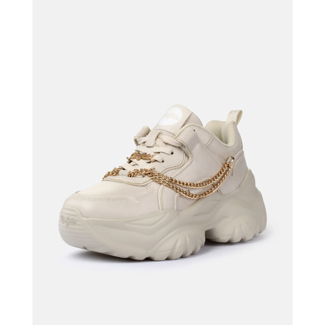 Buffalo Bliss in sneakers 67106 large