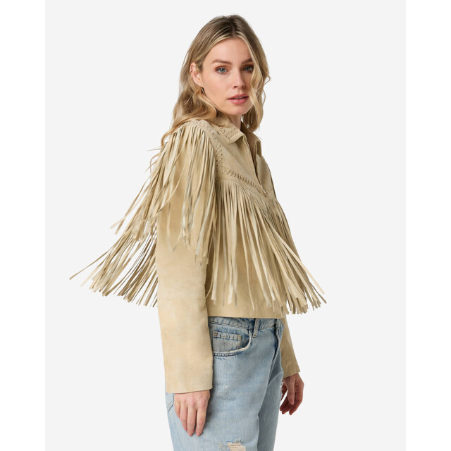 Ibana Jasje 302620058 jeeya sued Ibana Jasje 302620058 Jeeya Sued large