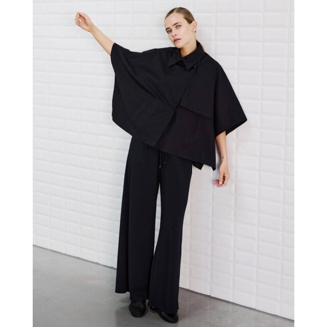 WithBlack Cape 00001579 wblmedus WithBlack Cape 00001579 WBLMEDUS large