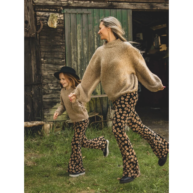 Looxs Revolution Lxs velours flared pants winter flower voor dames in de kleur 2531-9609-980 large