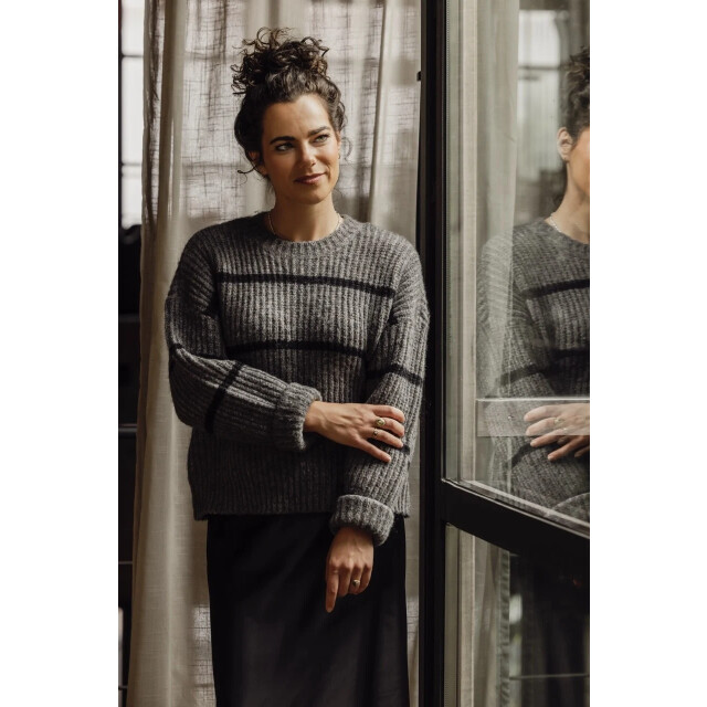 Looxs Revolution Lxs gebreide trui grey black stripe voor dames in de kleur 2432-9341-720 large