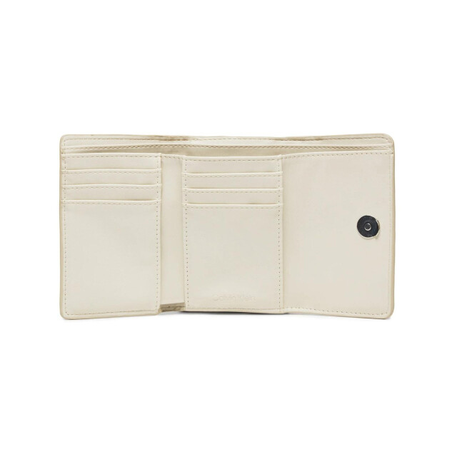 Calvin Klein Dames quilted portemonnee UTNA1234_ecru large