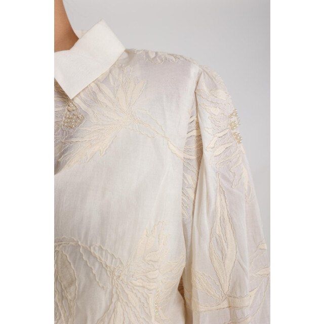Nukus Avy blouse embroidery ecru 4309.03.0042 large