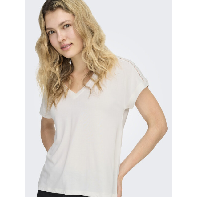 Only Onlfree life ss v-neck lace top jrs off-white 4339.02.0130 large