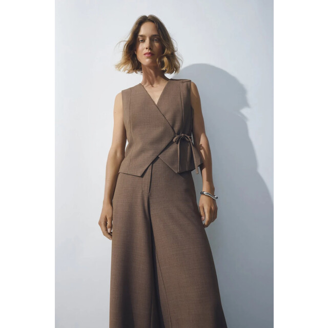 Moss Copenhagen 19541 darina waistcoat 19541 Darina Waistcoat large