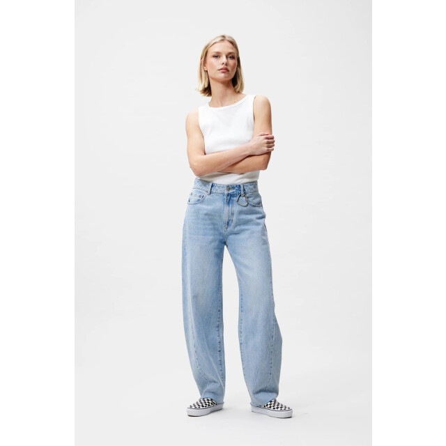 Catwalk Junkie 2601023204 super barrel fit jeans 2601023204 Super barrel fit jeans large