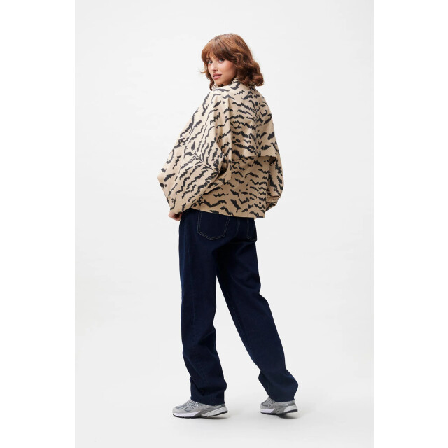 Catwalk Junkie 2601022408 tiger cape jacket 2601022408 Tiger cape jacket large