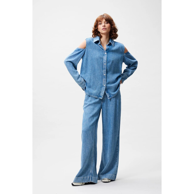 Catwalk Junkie 2601021609 open shoulder denim blouse 2601021609 Open shoulder denim blouse large