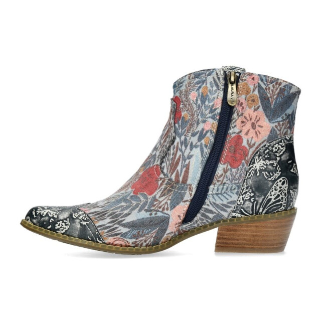 Laura Vita Laarzen Hicnio 01 large