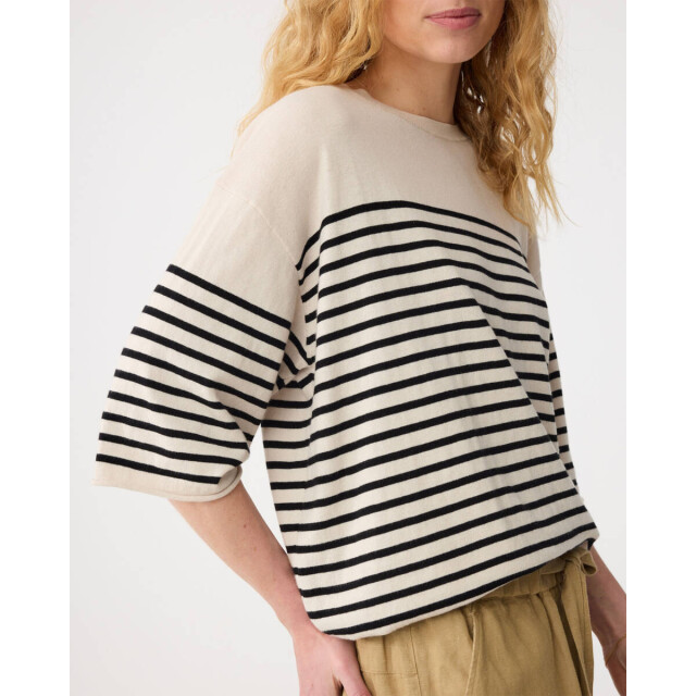 Knit-ted Top korte mouw 261p009 merle Knit-ted Top korte mouw 261P009 Merle large