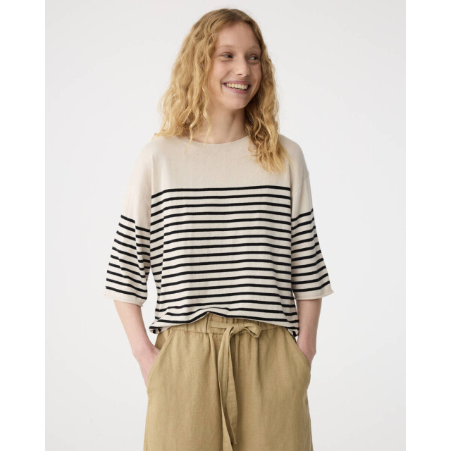 Knit-ted Top korte mouw 261p009 merle Knit-ted Top korte mouw 261P009 Merle large