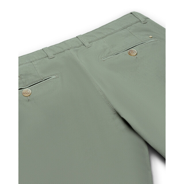 Com4 Chino 21282131 Com4 Chino 21282131 large