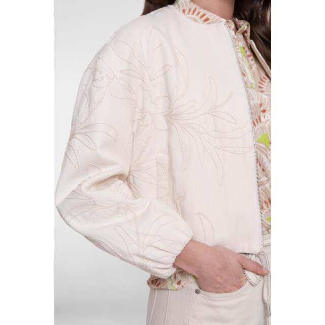 Geisha Jacket embroidery ecru 4279.03.0008 large