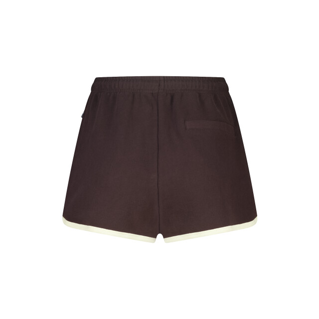 America Today Naima 2142002375 450 large