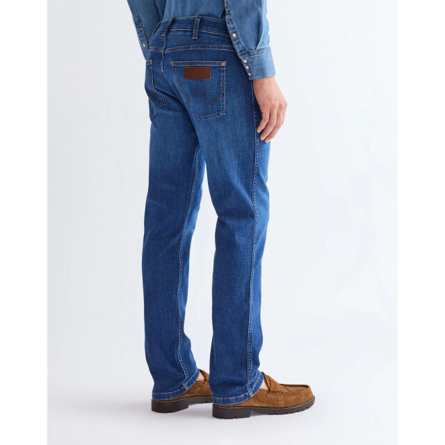 Wrangler Greensboro heren regular straight-fit jeans dandelion summer WRANGLER 112378852 Greensboro DandelionSummer large