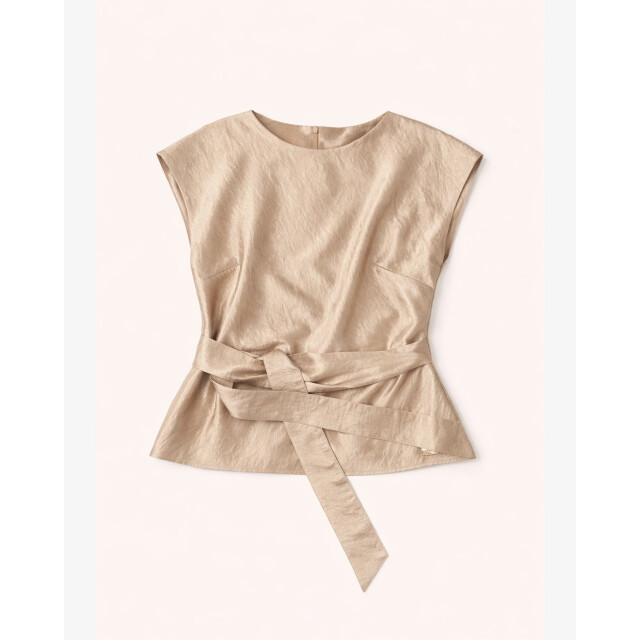 Nikkie Poramar top 63226 large