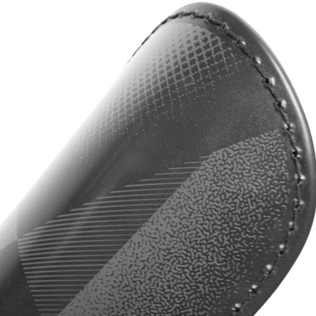 Reusch Unisex compact lite voetbalscheenbeschermers voor volwassenen UTPP12312_black large