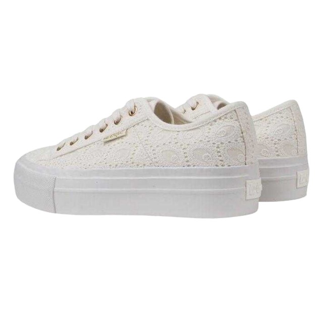 Lee Cooper Dames lace overlay trainers UTPP10778_white large