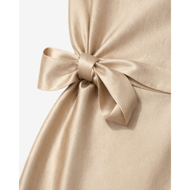 Nikkie Poramar jurk 63218 large