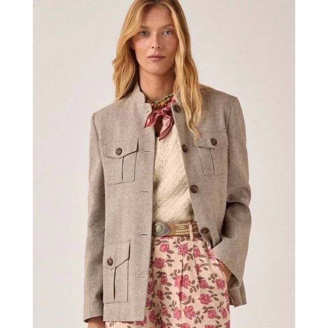 Maison Hotel Shawl poe Maison Hotel Shawl POE large